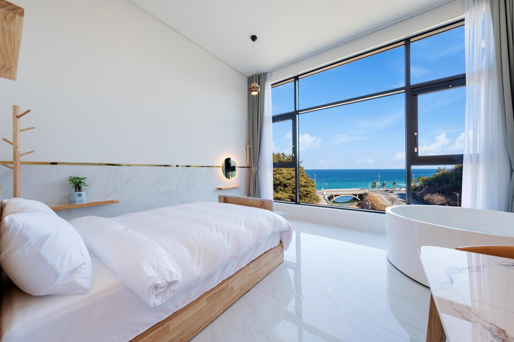 Today Gyeongpo Oceanview Pension Gangneung Chambre photo